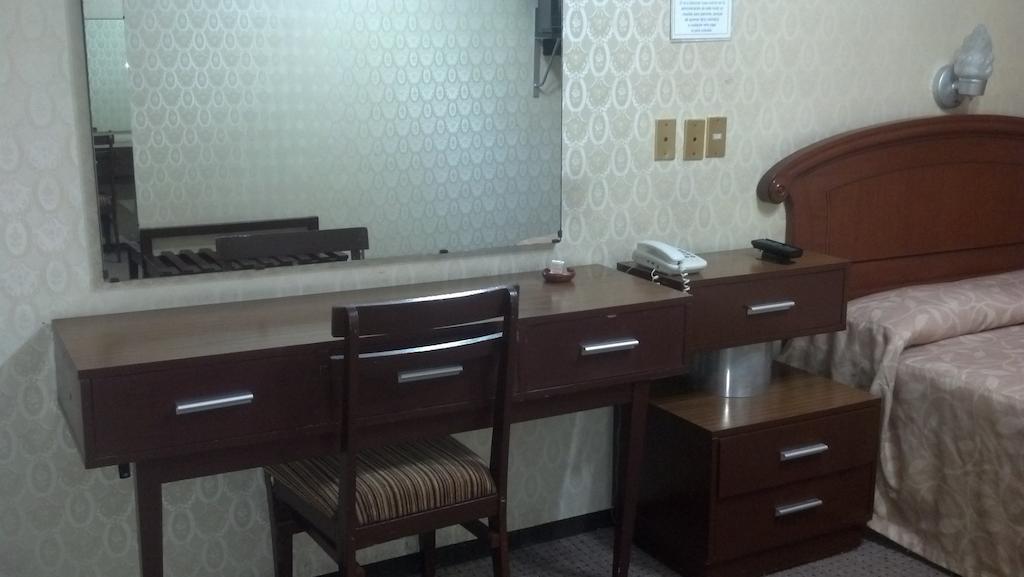 Nuevo Hotel Alameda De Uruapan Uruapan  Luaran gambar
